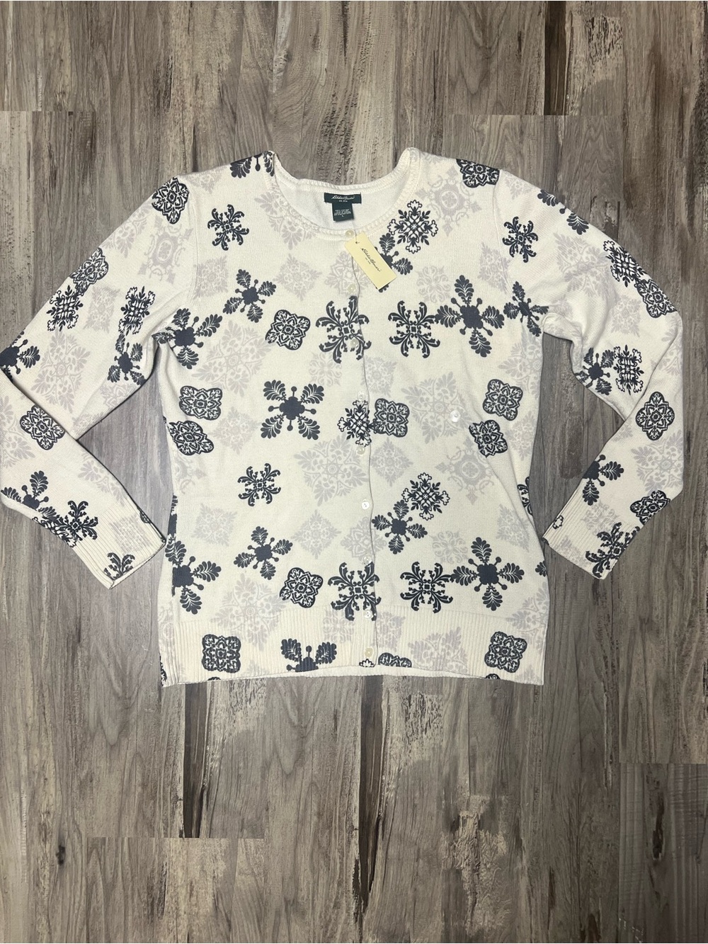 NWT Vintage Eddie Bauer Snowflake Cardigan Sweater Lt Ivory Cream Large